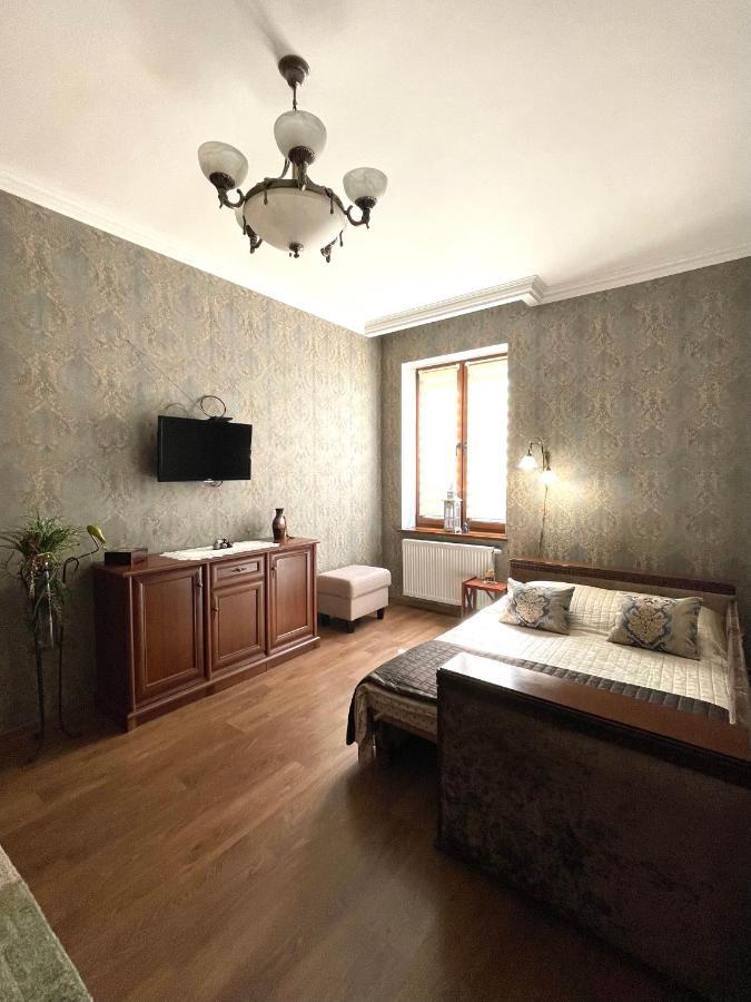 Apartment On Franka Lviv Exterior foto